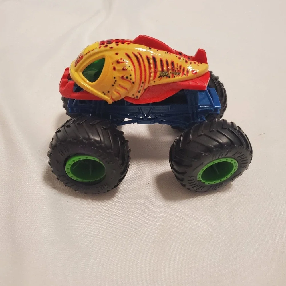1:64 Hot Wheels Monster Jam Truck PIRAN-AHHHH Piranha Monster Truck  Die-Cast